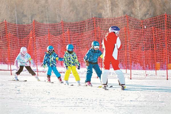 2023-2024雪季敖其湾滑雪场门票多少钱