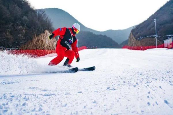 2024云丘山滑雪場門票多少錢