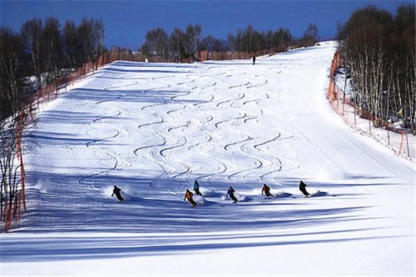 悬壁长城四季滑雪场怎么样