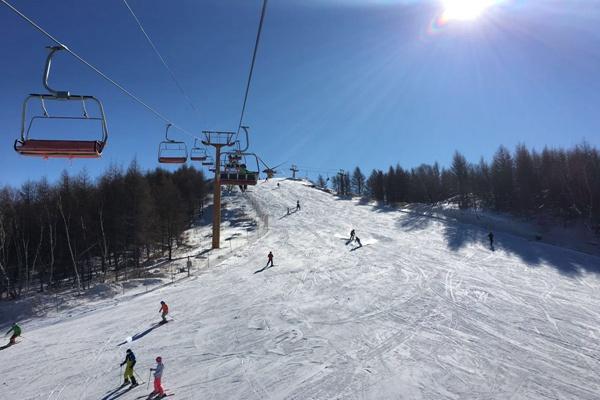 2023-2024雪季银山七彩谷滑雪场开放时间