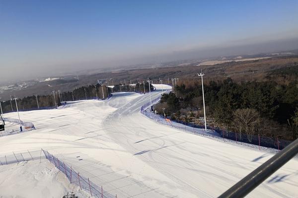 天定山滑雪場周一免費開放嗎