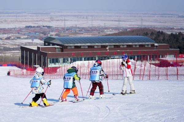 敖其灣滑雪場門票有優惠嗎