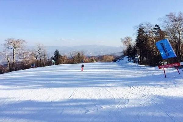 长治亚布洛尼滑雪场滑雪攻略-门票价格-景点信息