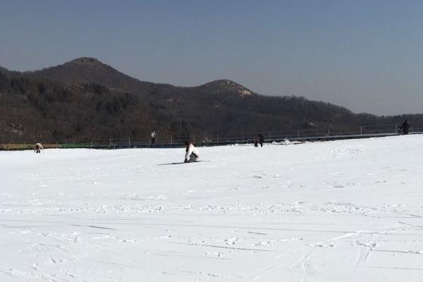 莲青山滑雪场门票优惠政策