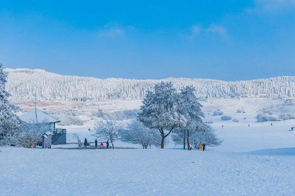 仙女山滑雪場開放時間每年幾月