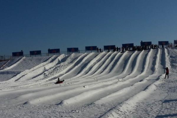 唐山滑雪场哪里好玩