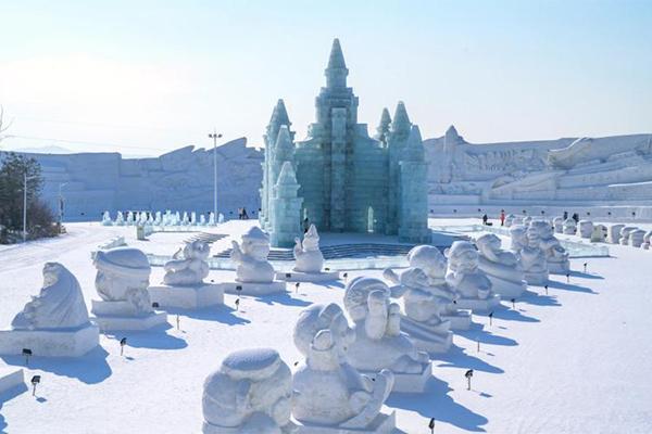 長春冰雪新天地怎么坐車  