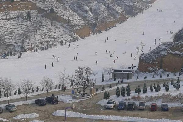 2023-2024雪季孤峰山滑雪场门票价格