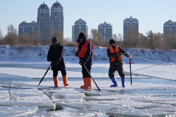 哈爾濱冰雪大世界的冰是從哪來的