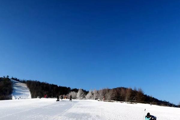 2023-2024雪季昭君国际滑雪场门票是多少 多少钱一张