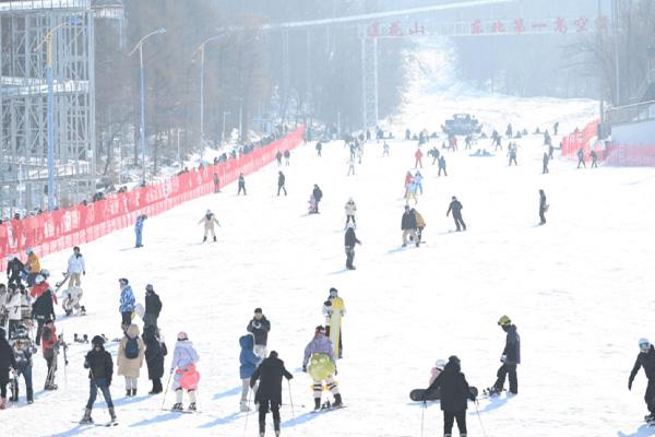 2023-2024长春莲花山滑雪场门票多少钱