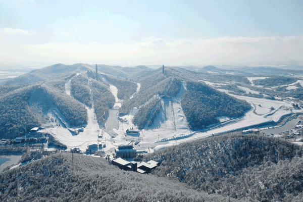 天定山滑雪場和蓮花山滑雪場哪個好