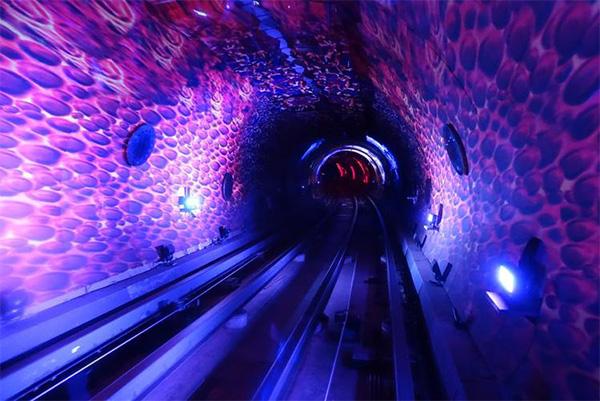 2024上海外滩观光隧道游玩攻略 - 门票价格 - 开放时间 - 地址 - 交通 - 天气