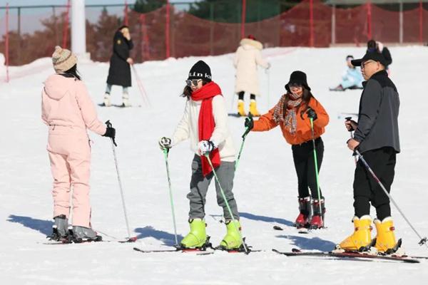 九宮山滑雪場什么時候開放