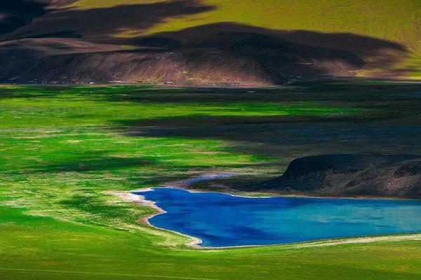 西藏阿里有哪些经典旅游线路推荐