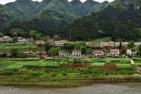 2024阳平关小镇旅游攻略 - 门票价格 - 开放时间 - 优惠政策 - 交通 - 地址 - 电话 - 天气
