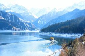 新疆看雪景去哪里