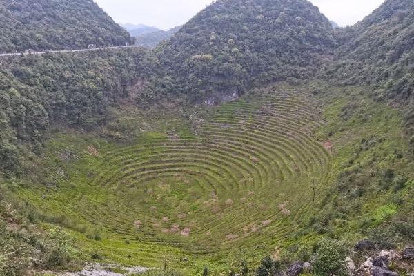 七百弄国家地质公园要门票吗