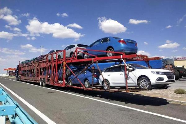 南寧托運汽車到烏魯木齊多少錢