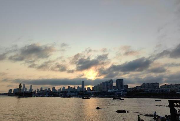 青岛小麦岛可以看到日出日落吗
