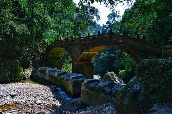 青城后山在哪兒 怎么坐車