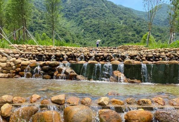 坪山头陂公园有停车场吗