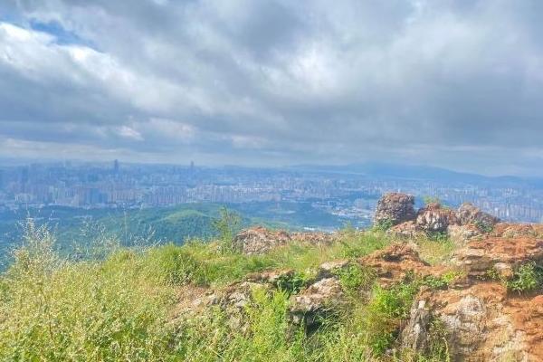 昆明长虫山看日出路线怎么走