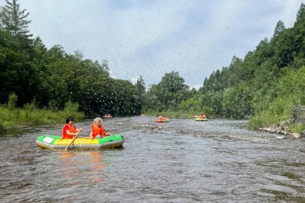 長白山白溪漂流和天池水第一漂流哪個好