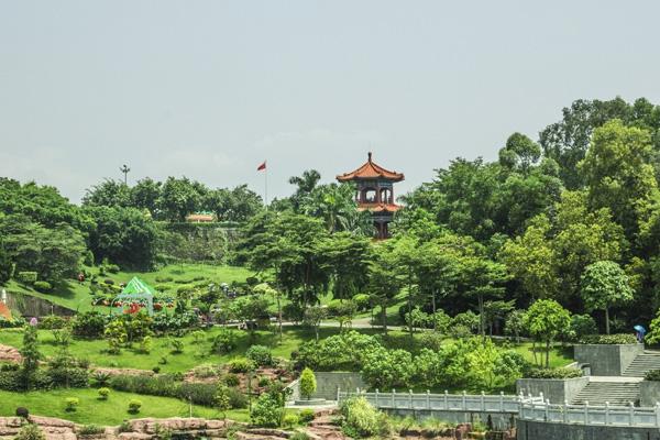 广州莲花山有什么好玩的地方