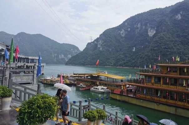 宜昌东到清江画廊旅游专线在哪里坐车