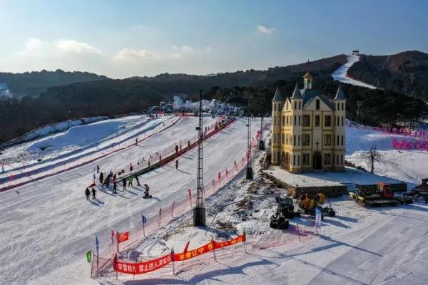 千山滑雪場游玩攻略-門票價格-景點信息