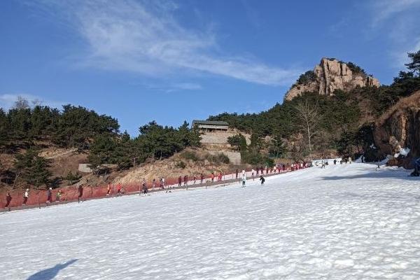 青岛崂山北宅高山滑雪场游玩攻略-门票价格-景点信息