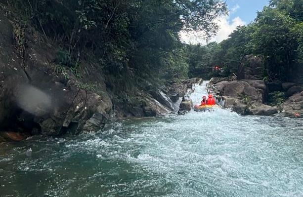 大丰门漂流和古龙峡漂流对比