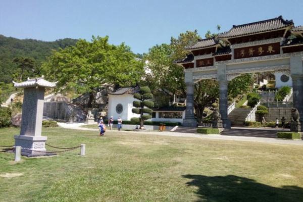 绿岛旅游山庄门票价格2024