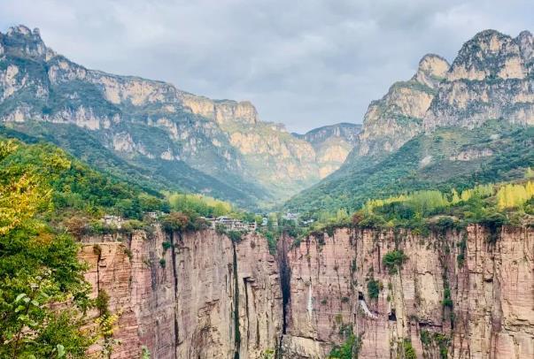 鄭州周邊秋天旅游景點(diǎn)大全