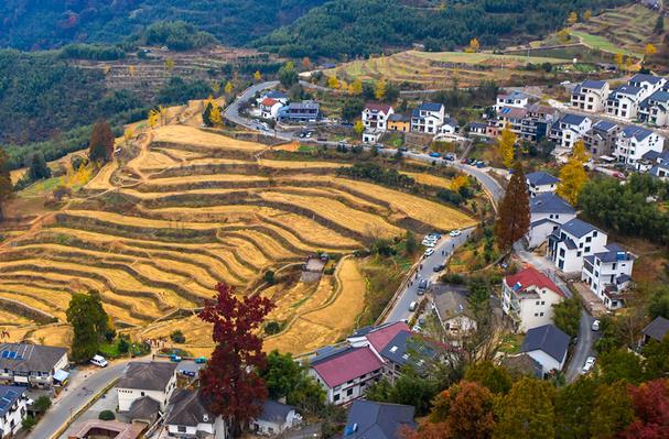 国内秋天适合旅游的古村有哪些