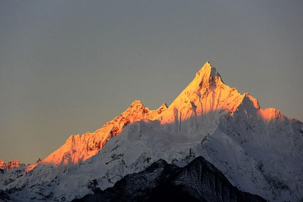 梅里雪山適合幾月份去旅游