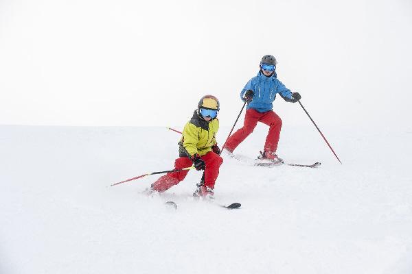 成都周边哪儿可以滑雪