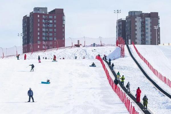 唐山哪里有滑雪场