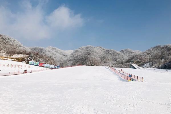 南阳哪里能滑雪