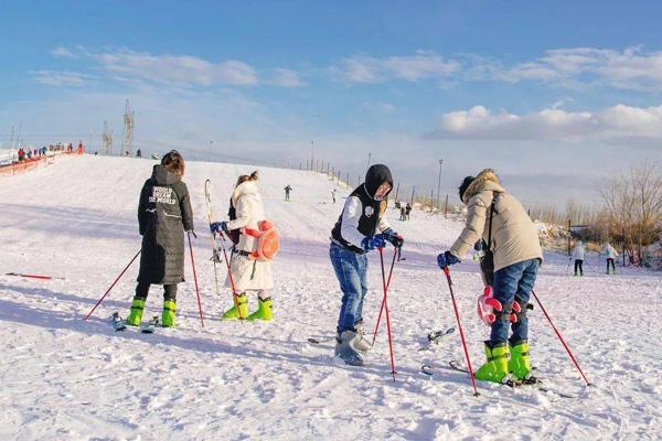 银川滑雪的地方在哪里