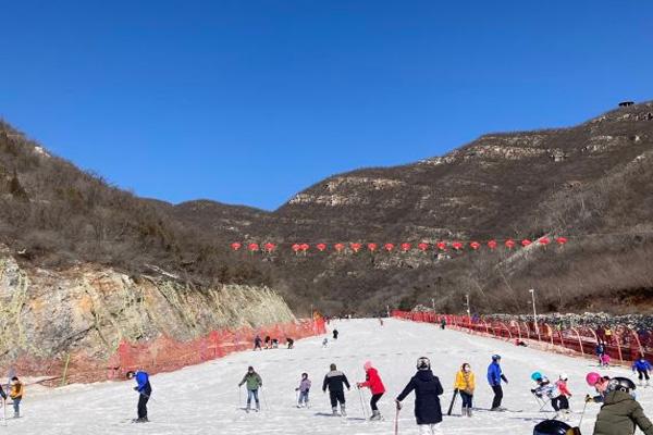 北京静之湖滑雪场图片