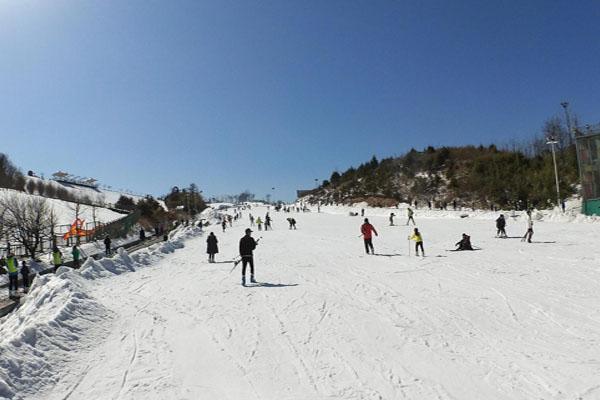 湖州安吉滑雪场图片